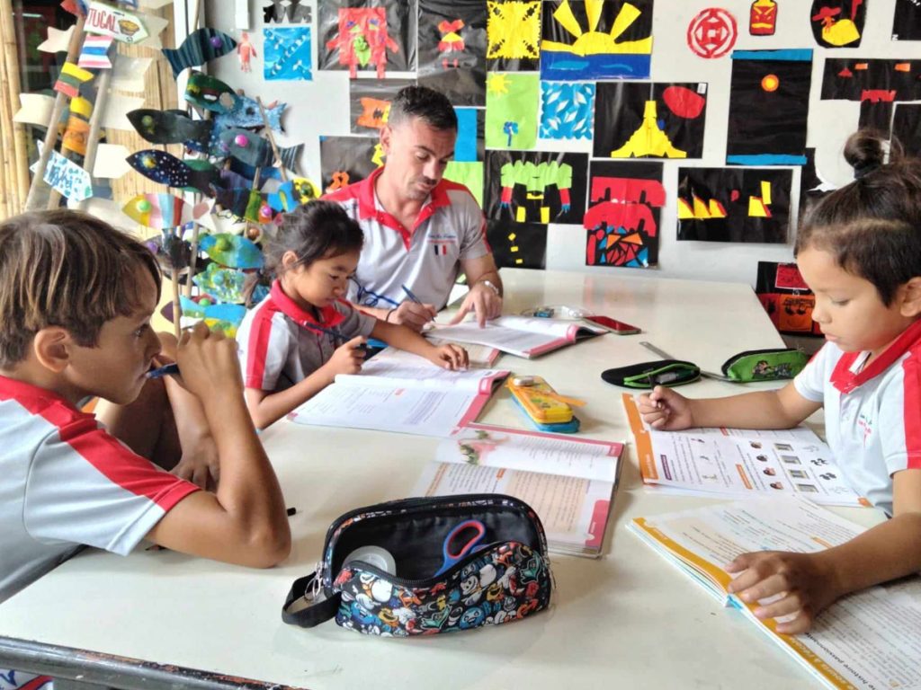 french bilingual study and art class phuket