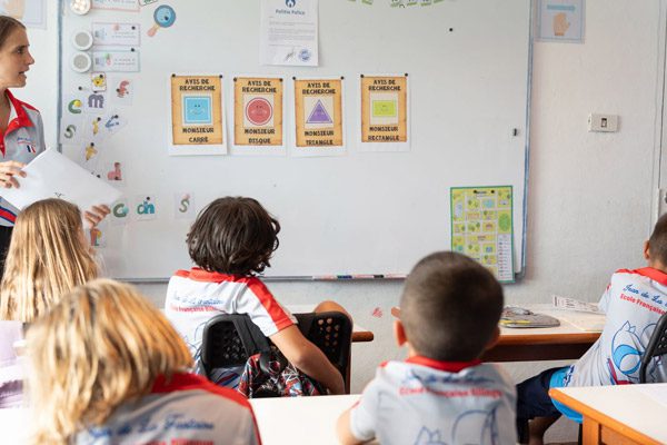 tour bilingual program subject maths