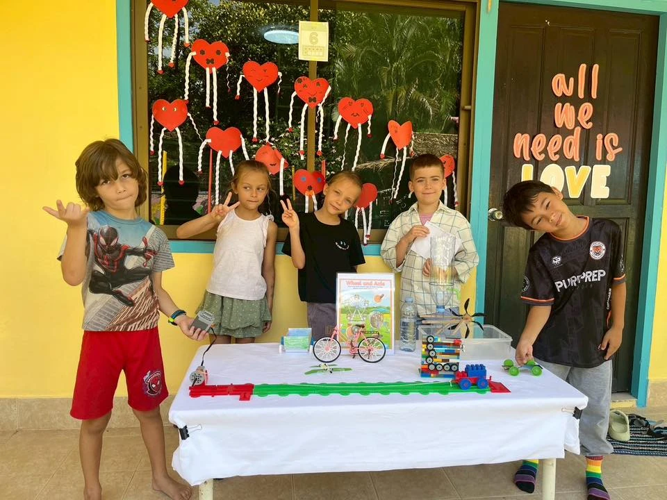 Wheel and axle demo by kids