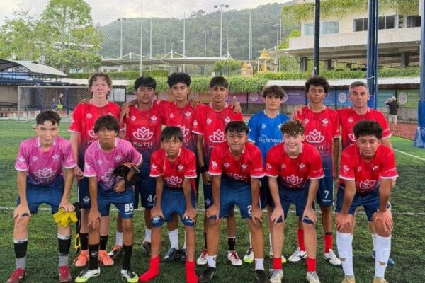 U17 Lions Football Victory: Home Team Wins 6-4!