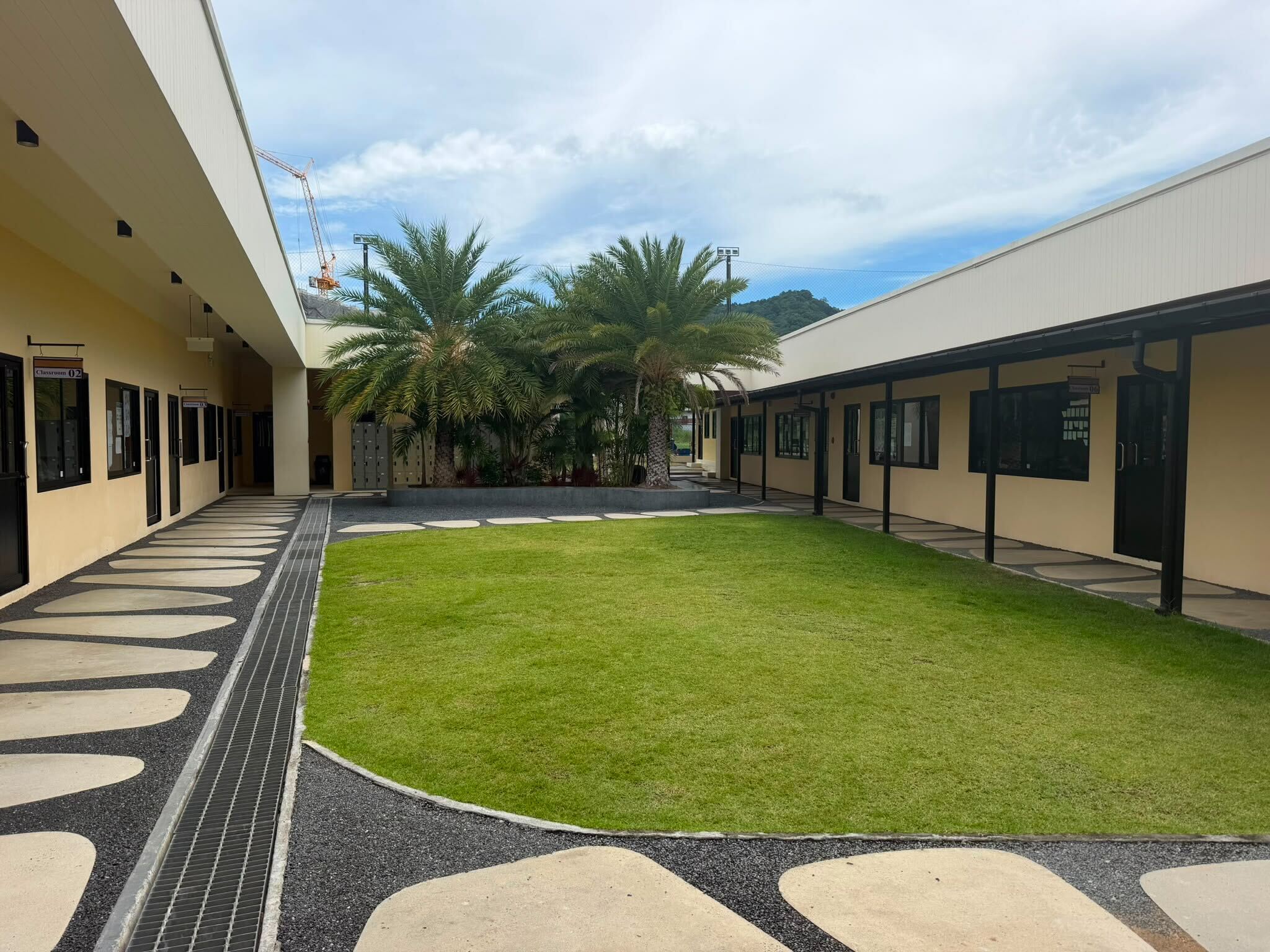 Lighthouse International School - Campus walkway