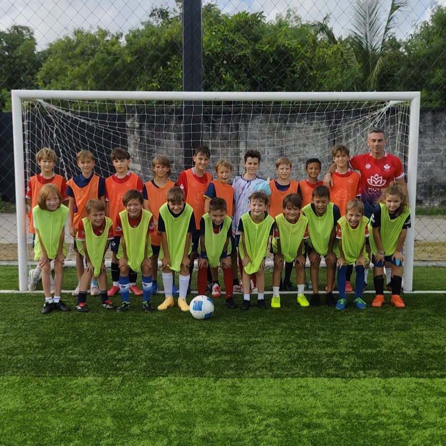 U10 and U12 players - Apex Lions Football Academy U10 and U12 players - Apex Lions Football Academy